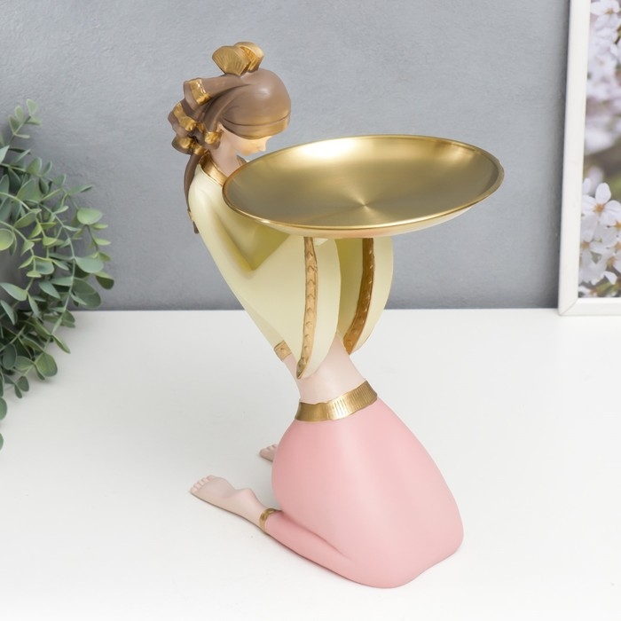 Сувенир полистоун подставка  Сувенир полистоун подставка "Девушка в африканском наряде" жёлто-розовый 35х12х23 см