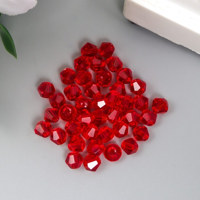 Бусины стеклянные 4 мм (набор 40 шт), Z-439 (806 красный) Бусины стеклянные 4 мм (набор 40 шт), Z-439 (806 красный)