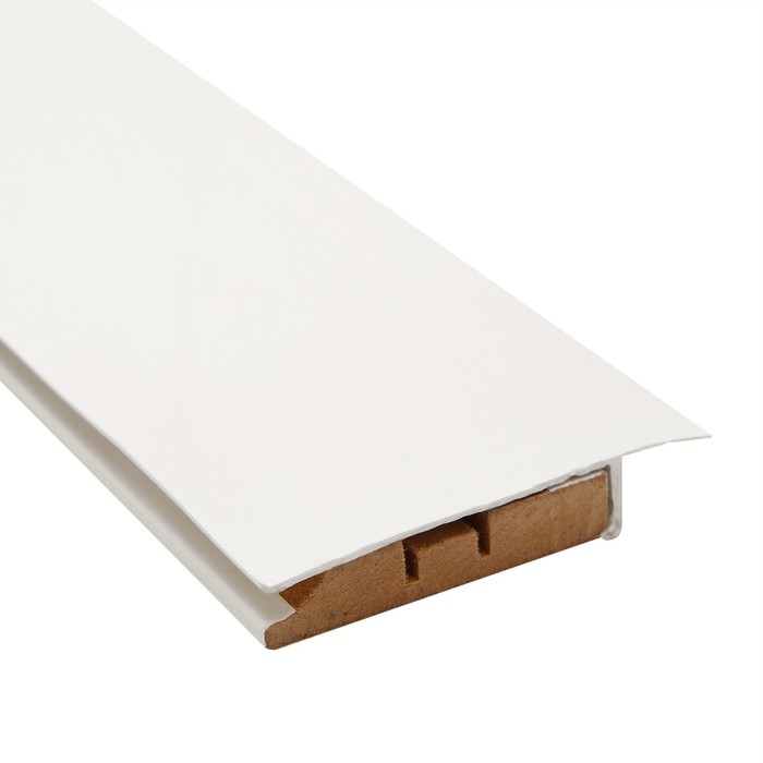 Плинтус скрытый SK 60 мм белый 2,4 м Плинтус скрытый SK 60 мм белый 2,4 м