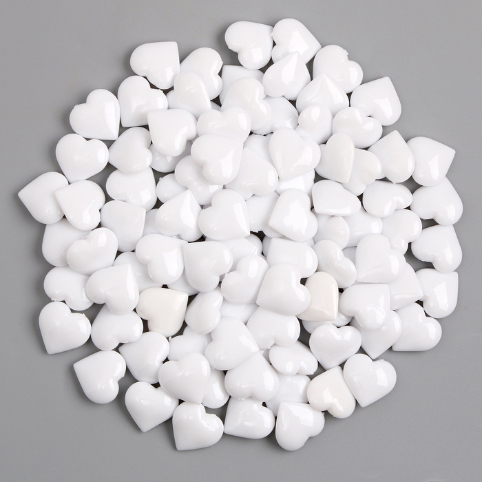 Сердечки пластиковые декоративные, набор 100 шт., размер 1 шт. — 2 × 2 см, цвет белый