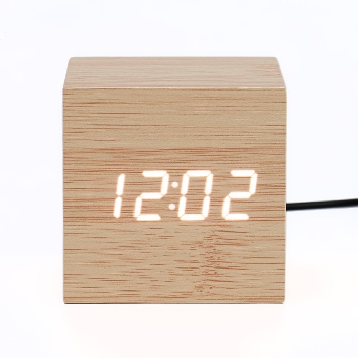 Часы - будильник электронные Часы - будильник электронные "Цифра" настольные с термометром, деревянные, 6.5 см, ААА, USB