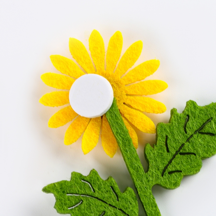 Декор из фетра на клеевой основе, набор 20 шт., размер 1 шт. — 6 × 5 см., цвет жёлтый Декор из фетра на клеевой основе, набор 20 шт., размер 1 шт. — 6 × 5 см., цвет жёлтый