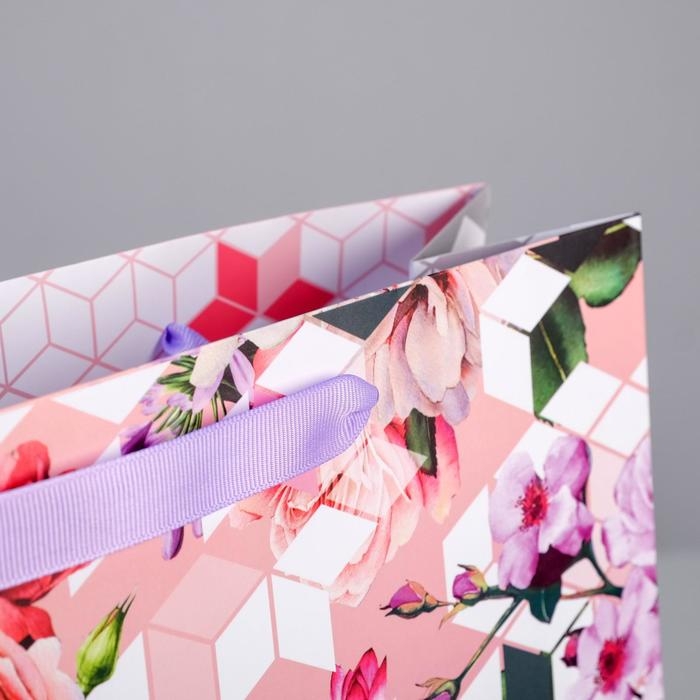 Пакет подарочный ламинированный вертикальный, упаковка, &laquo;Это твой день!&raquo;, L 31 х 40 х 11,5 см