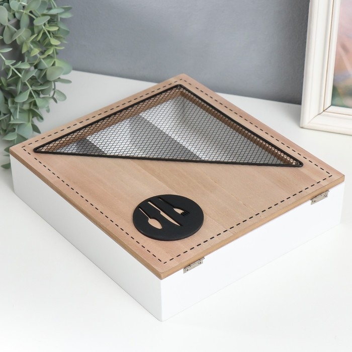 Шкатулка дерево с делениями Шкатулка дерево с делениями "Столовые предметы" 26х24х6,5 см