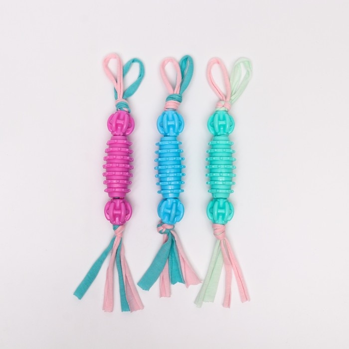 Игрушка-валик на верёвке с шариками Игрушка-валик на верёвке с шариками "Ролики", микс цветов