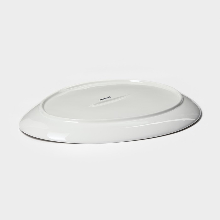 Блюдо для подачи фарфоровое Magistro «Бланш», d=28 см, цвет белый Блюдо для подачи фарфоровое Magistro «Бланш», d=28 см, цвет белый