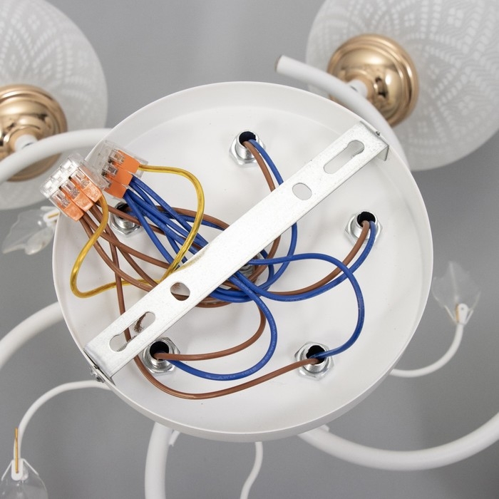 Люстра Люстра "Фрида" 5хЕ27 40Вт бело-золотой 58х58х27 см BayerLux