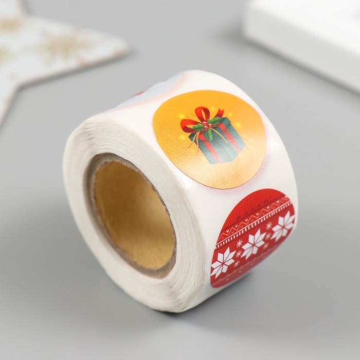 Наклейка бумага Наклейка бумага "Мишка и олень новогодние" d=2,5 см 252 шт в рулоне