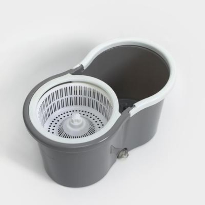 Швабра с отжимом и ведро на колёсиках с пластиковой центрифугой Доляна, 14 л, швабра, запасная насадка из микрофибры, цвет МИКС Швабра с отжимом и ведро на колёсиках с пластиковой центрифугой Доляна, 14 л, швабра, запасная насадка из микрофибры, цвет МИКС