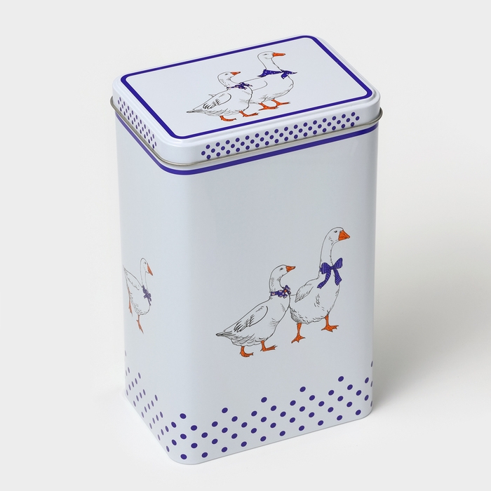 Банка для сыпучих продуктов «Гуси», 2,7 л, 13,5 х 9,5 х 21,5 см, жесть, цвет белый в горох