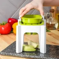 Овощерезка универсальная с контейнером Доляна Fresh Cook, 3 сменные насадки и пушер, 14.5&times;14.5&times;21 см, бело-зелёная
