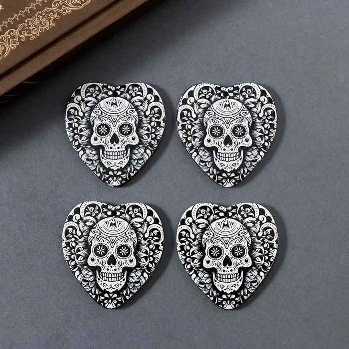 Декор для творчества акрил Декор для творчества акрил "Череп в сердце" 4,3х3,7х0,2 см