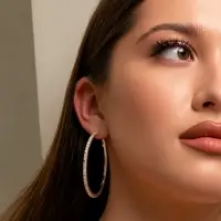 Серьги-кольца со стразами d=5.5 см, белые в серебре