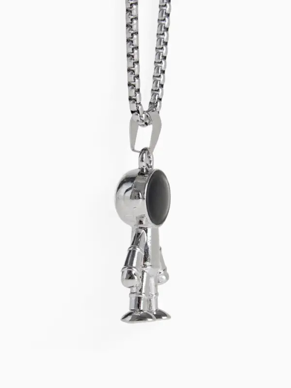 Кулон &laquo;Космонавт&raquo;, человечек, чёрный в серебре, 70 см