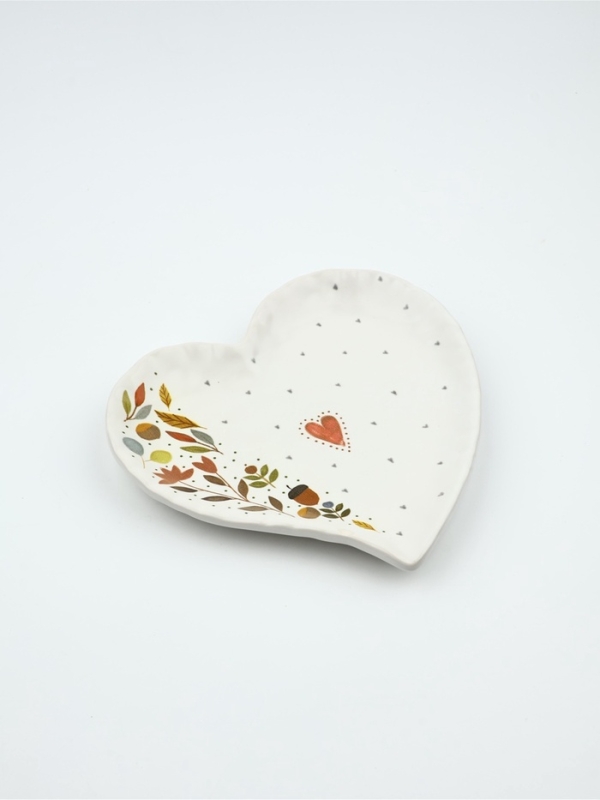 Тарелка Тарелка "Флора", 19 х 18 см