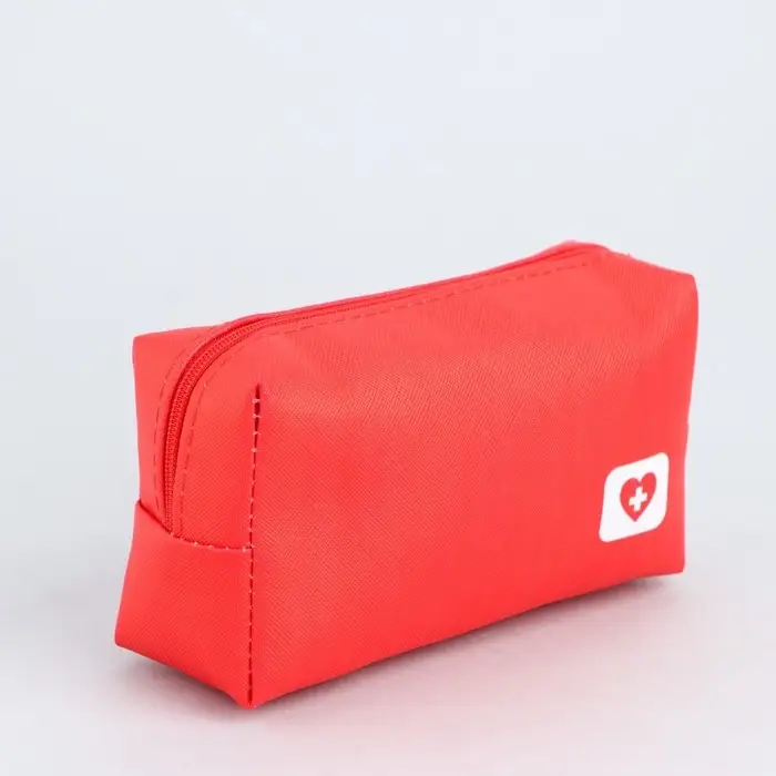 Аптечка дорожная из искусственной кожи &laquo;Сердечко&raquo;, 14&times;10&times;5 см, красный