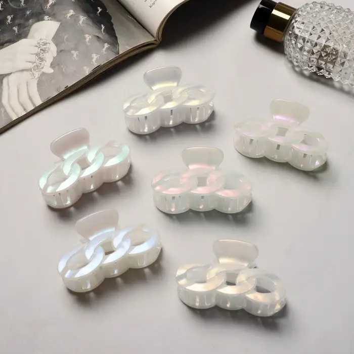 Крабик для волос &laquo;Жемчужный&raquo;, косичка, 7 см, белый