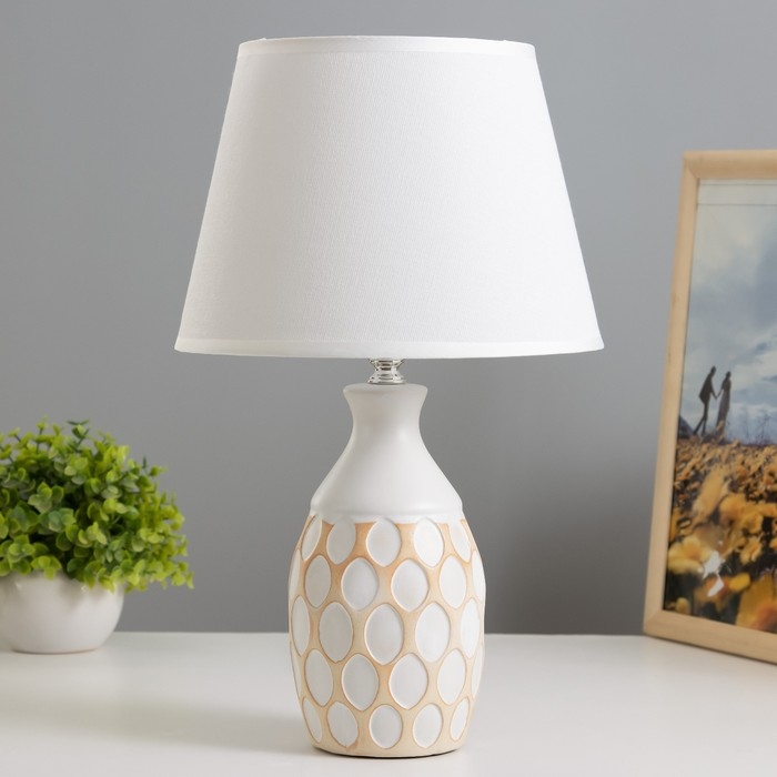 Настольная лампа Настольная лампа "Янина" Е14 40Вт бежевый 22х22х40см RISALUX