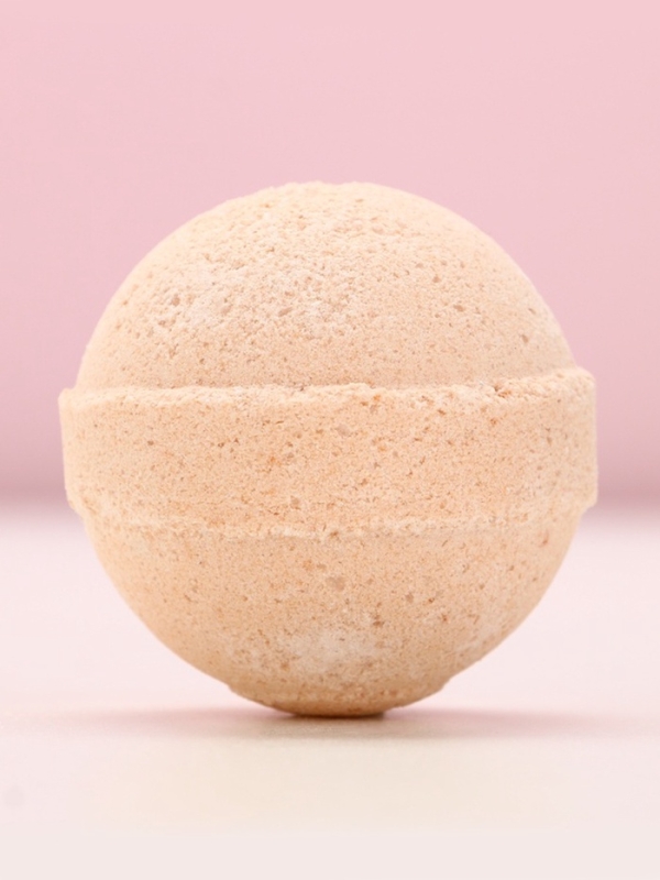 Бомбочка для ванны Love, 130 гр, аромат ванильного мороженого, ЧИСТОЕ СЧАСТЬЕ Бомбочка для ванны Love, 130 гр, аромат ванильного мороженого, ЧИСТОЕ СЧАСТЬЕ