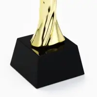 Кубок, наградная фигура &laquo;Ника&raquo;, подставка чёрная, золото, 26&times;8.3&times;7.8 см