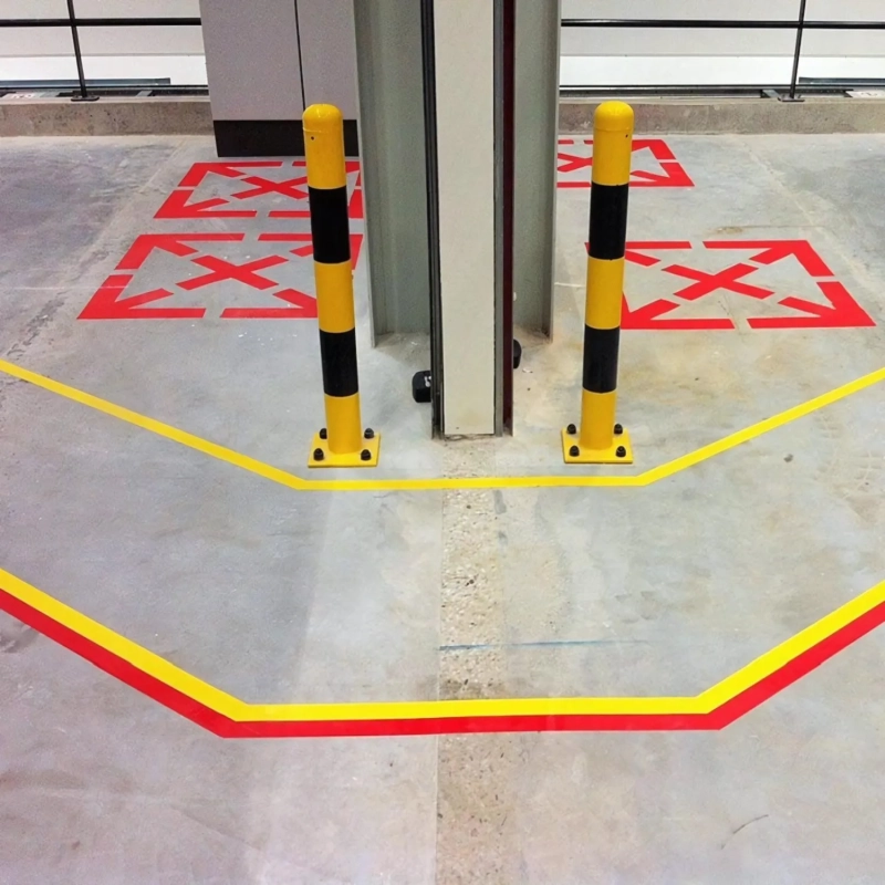 Лента для разметки ПВХ 50мм х 33м (150мкм) красный