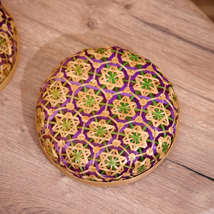 Шкатулка с крышкой плетёная, из бамбука 20х20х11 см Шкатулка с крышкой плетёная, из бамбука 20х20х11 см