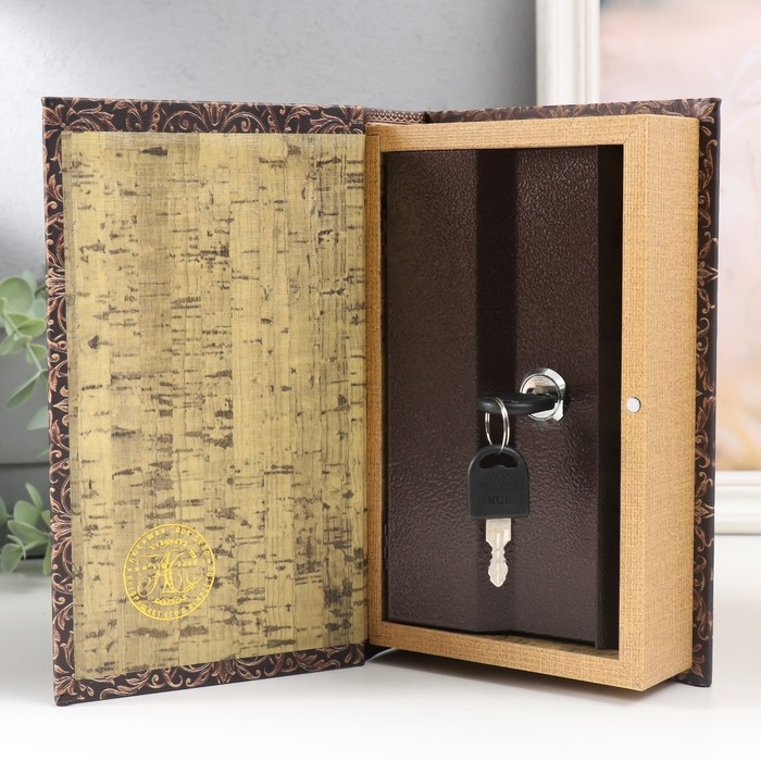 Сейф-книга дерево кожзам Сейф-книга дерево кожзам "Старинная книга" 21х13х5 см