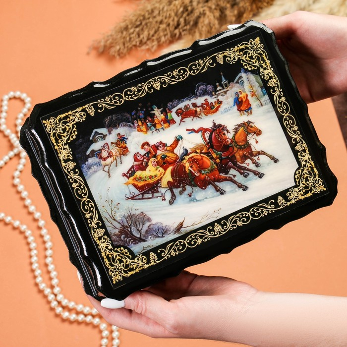 Шкатулка «Гонки на тройках», 17×23×6 см, лаковая миниатюра Шкатулка «Гонки на тройках», 17×23×6 см, лаковая миниатюра