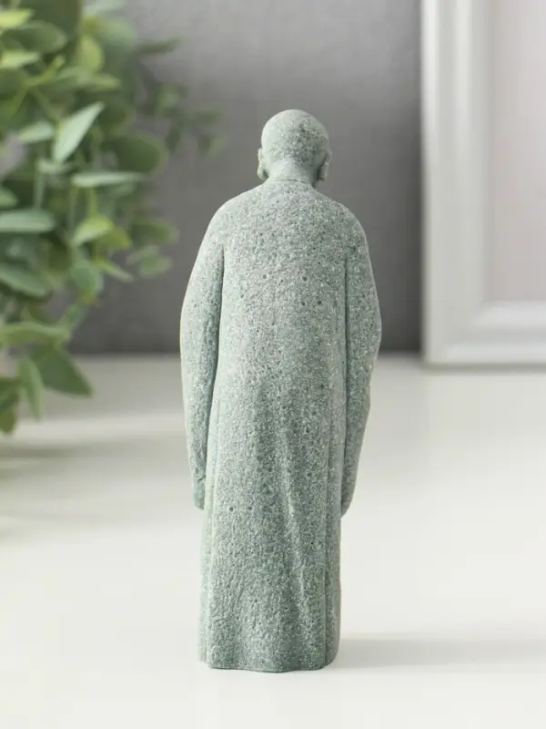 Сувенир песчаник "Монах" 5,3х4х14 см