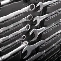 Набор инструментов 82 предмета "MASTER" AVS MTS-82