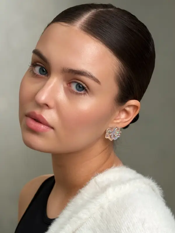 Серьги &laquo;Цветок жасмина&raquo;, белые, радужные