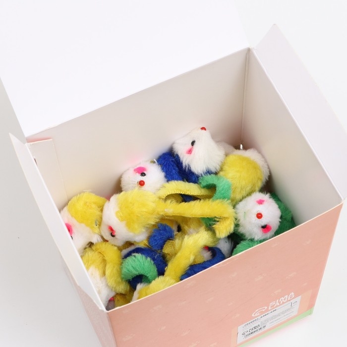 Игрушка для кошек  Игрушка для кошек "Малая мышь" двухцветная, 5 см, фасовка 60 шт, микс цветов