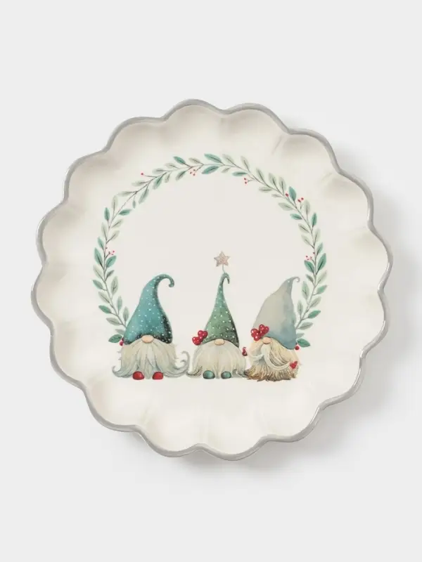 Тарелка сервировочная новогодняя Доляна «Домашние гномики», d=20 см, доломит, белая Тарелка сервировочная новогодняя Доляна «Домашние гномики», d=20 см, доломит, белая