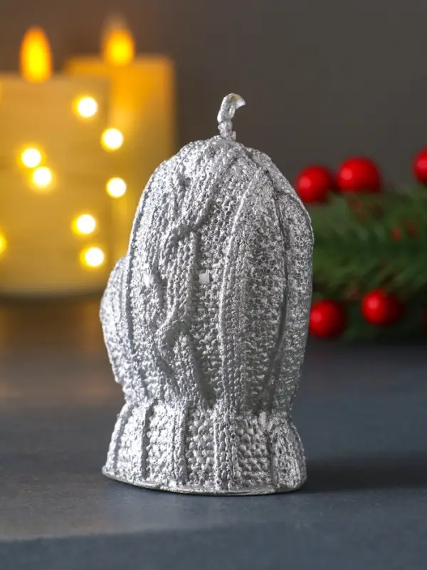 Свеча "Варежка", лак серебро