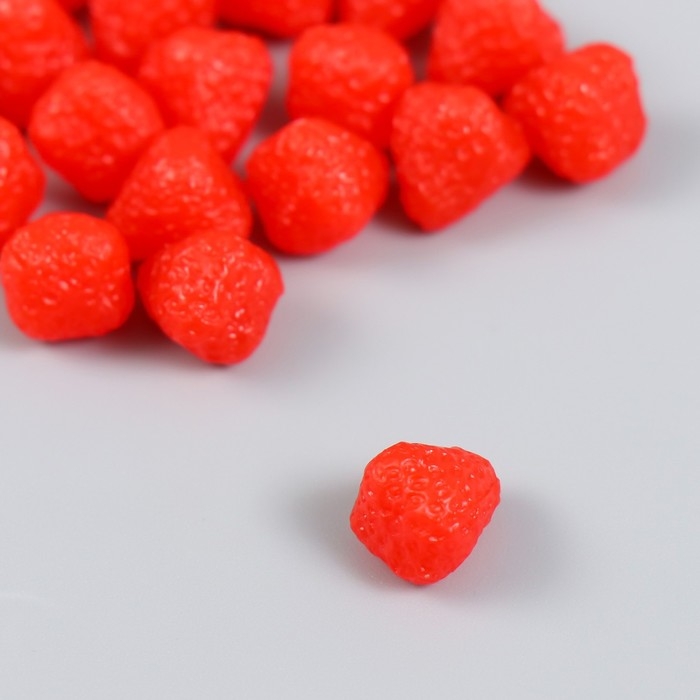 Декор для творчества PVC Декор для творчества PVC "Ягода клубника" набор 20 шт 1х1х0,6 см