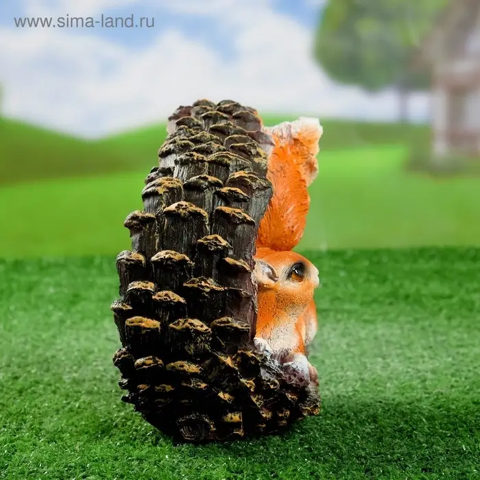 Садовая фигура из полистоуна &laquo;Белка в шишке&raquo;, 25&times;20&times;14 см