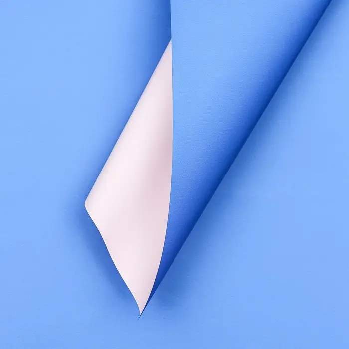 Пленка для цветов матовая, синий - лиловый, 56×57 см Пленка для цветов матовая, синий - лиловый, 56×57 см