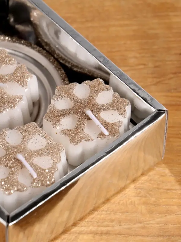 Набор свечей  Набор свечей "Снежинки и подсвечник" 3 шт 12х10х4 см