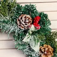 Венок новогодний d=30 см &laquo;Зимнее волшебство. Уютная сказка&raquo; листья, ягоды, шишки
