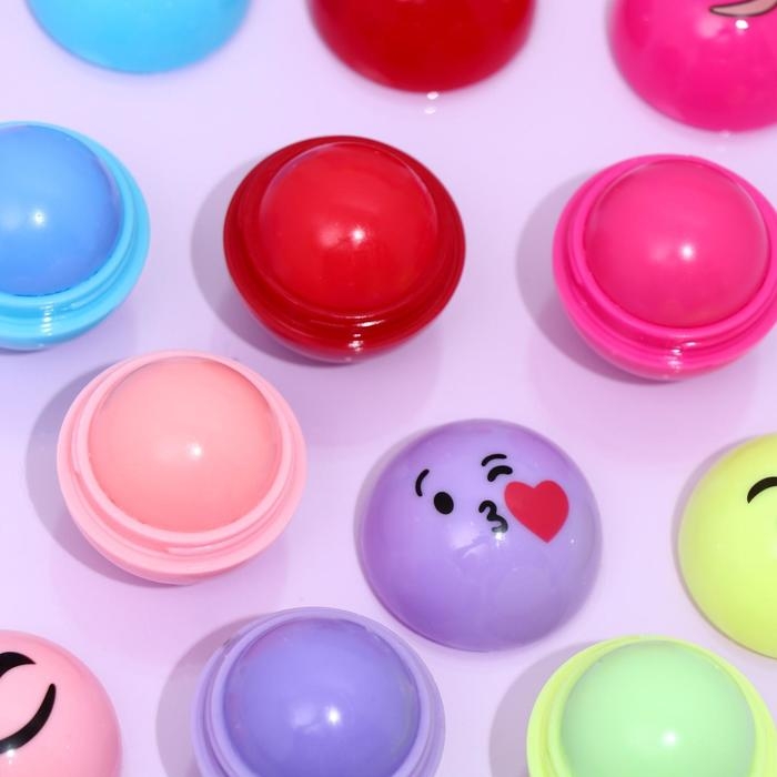 Бальзам для губ «Смайлики», микс цветов и ароматов Бальзам для губ «Смайлики», микс цветов и ароматов