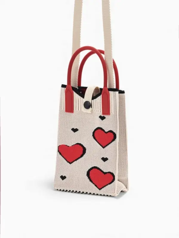 Сумка подр Сердца, 12*4*17, отд на кнопке, дл ремень, белый Сумка подр Сердца, 12*4*17, отд на кнопке, дл ремень, белый