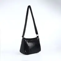 Сумка женская, кросс-боди, средний размер, на молнии, 20&times;8.5&times;15 см, чёрная