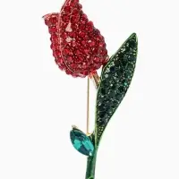 Брошь &laquo;Цветок&raquo; тюльпан, стразы, цвет красно-зелёный в золоте