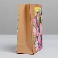 Пакет подарочный крафтовый вертикальный, упаковка, &laquo;С 8 марта&raquo;, S 12 х 15 х 5.5 см