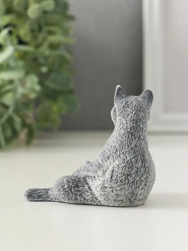 Сувенир "Кот с яйцами сидит" 6,6 см