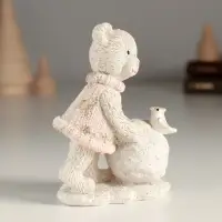 Фигурка полистоун &laquo;Мишка с птицей на большом снежке&raquo;, 7.5&times;5.5&times;10.5 см