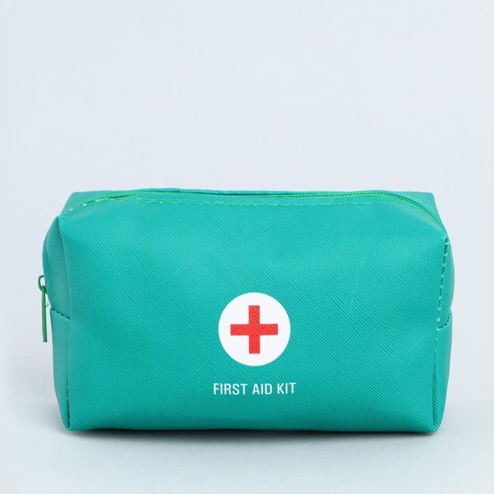 Аптечка дорожная из искусственной кожи  Аптечка дорожная из искусственной кожи "FIRST AID KIT", 14*10*5 см, зеленый цвет