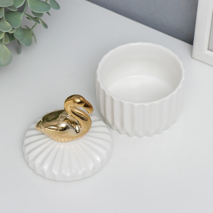 Шкатулка керамика Шкатулка керамика "Золотой фламинго" белый рельеф 12х8,2х8,2 см