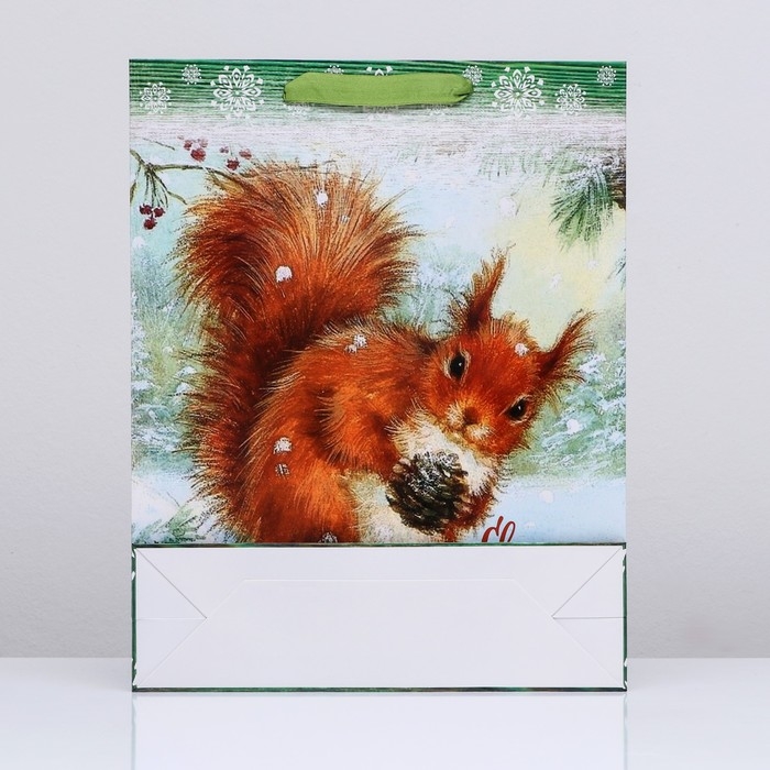 Новый год. Пакет ламинированный вертикальный Новый год. Пакет ламинированный вертикальный "Белочка",33 х 42 х 10 см.