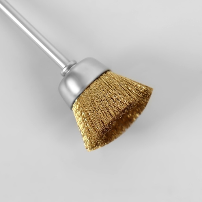 Щётка - браш для чистки фрез, медная, цвет серебристый/золотистый Щётка - браш для чистки фрез, медная, цвет серебристый/золотистый